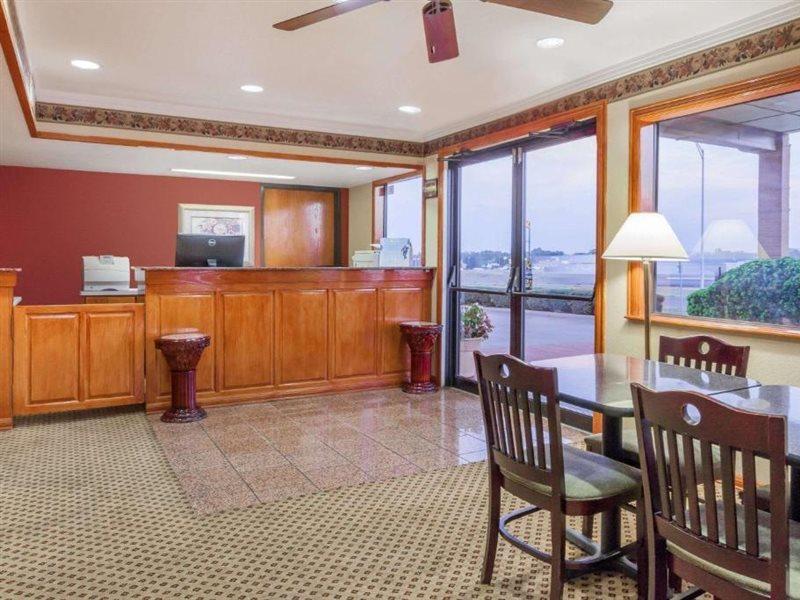 Super 8 By Wyndham Mount Vernon Ngoại thất bức ảnh