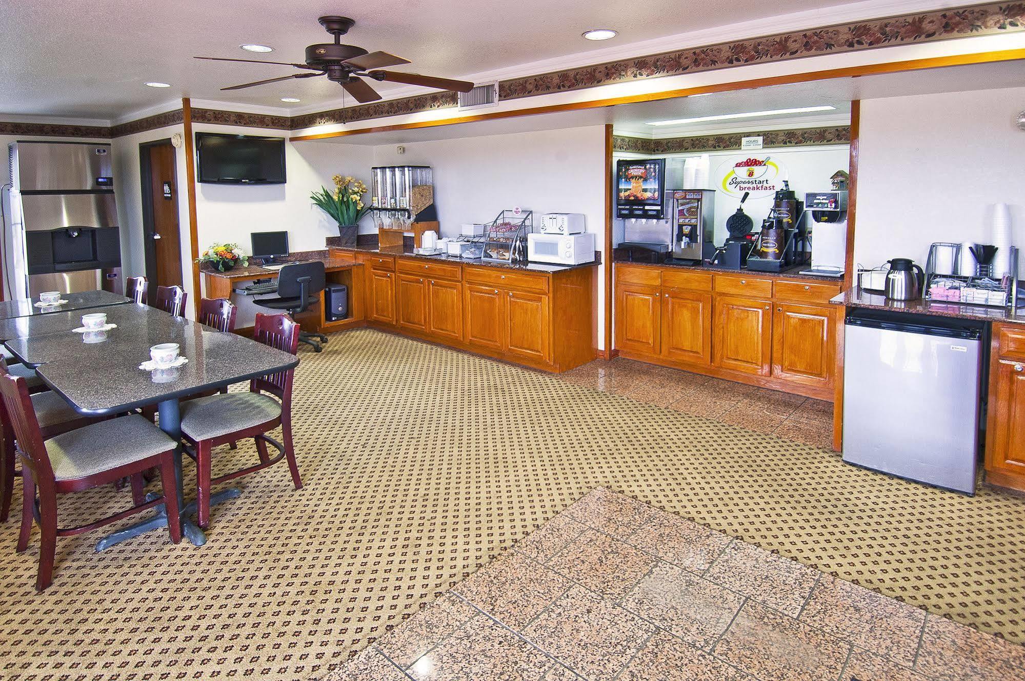 Super 8 By Wyndham Mount Vernon Ngoại thất bức ảnh