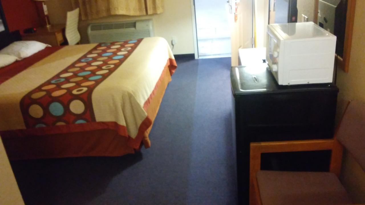 Super 8 By Wyndham Mount Vernon Ngoại thất bức ảnh