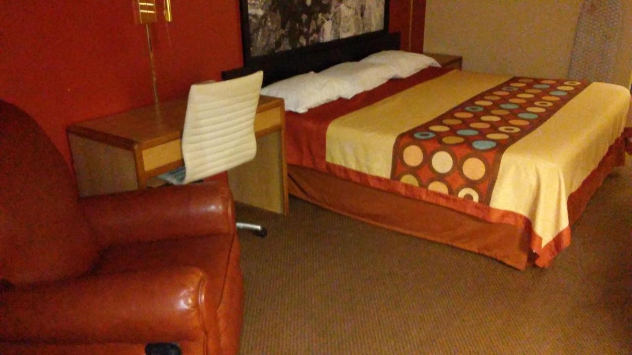 Super 8 By Wyndham Mount Vernon Ngoại thất bức ảnh